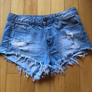 H&M HIGH WAIST DENIM SHORTS
